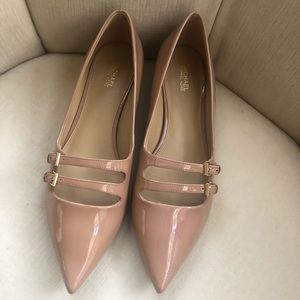 Chic pointy patent leather MK FLATS NEW NEVER WORN STILL IN THE BOX